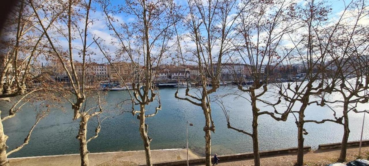 Porte Du Vieux Lyon, Vue Sur La Saone エクステリア 写真